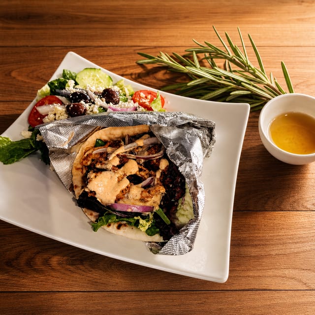 Chipotle Chicken Pita (Hot).